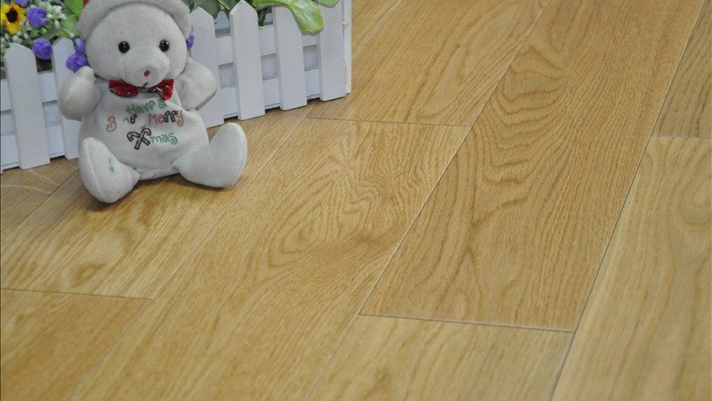 全屋定制用生态板还是颗粒板